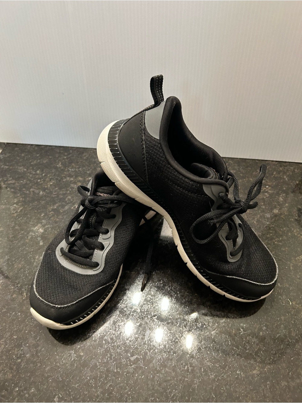 Skechers Black Athletic Walking Sneakers Memory Foam Lightweight